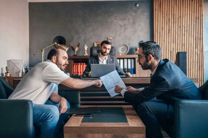 Recruiters Unveil 22 Red Flags From Resumes That Can Jeopardize Candidates' Careers
