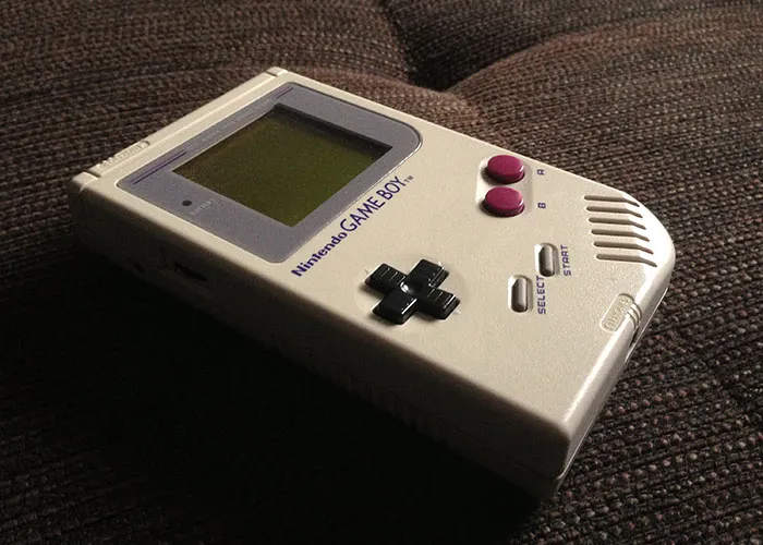 30 Examples Of “Teaching Your Grandparents To Use The Internet” From Previous Generations