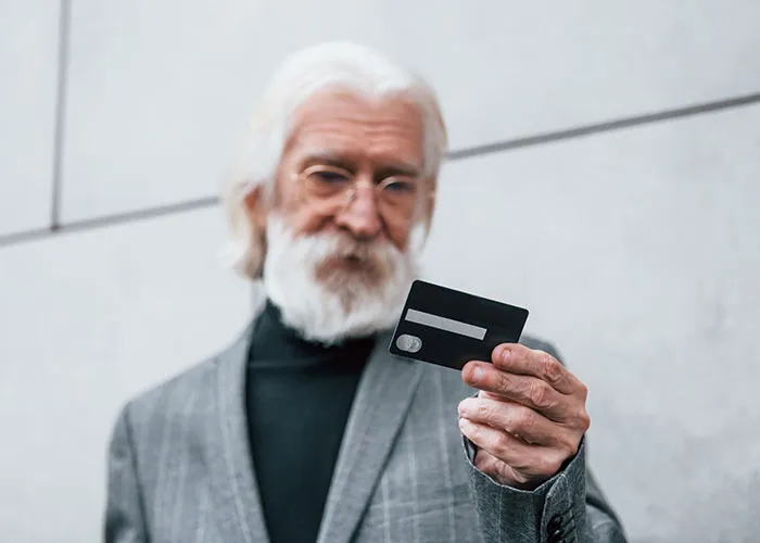 30 Examples Of “Teaching Your Grandparents To Use The Internet” From Previous Generations