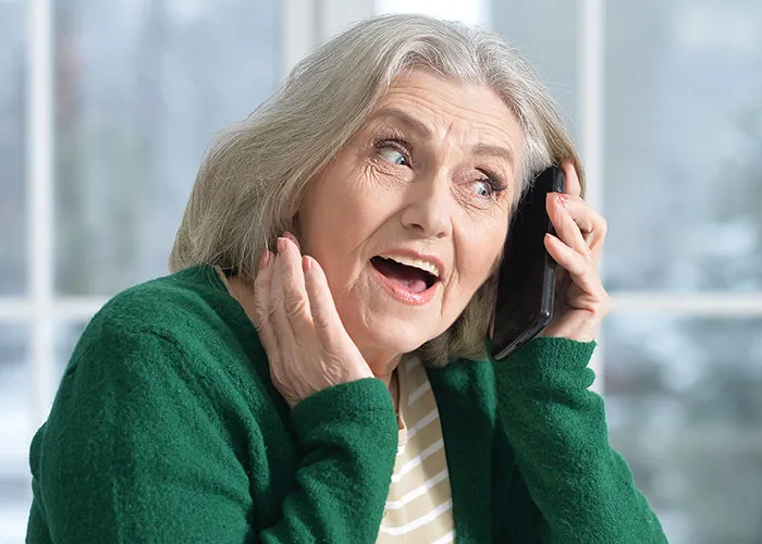 30 Examples Of “Teaching Your Grandparents To Use The Internet” From Previous Generations