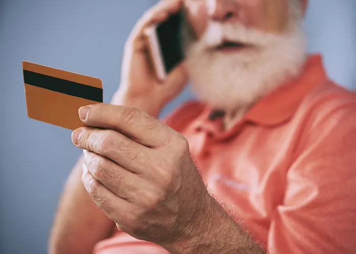 30 Examples Of “Teaching Your Grandparents To Use The Internet” From Previous Generations