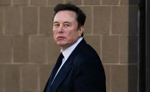 “Tell Him To Get Lost": Elon Musk’s Dad Humbles Him By Asking People To Dismiss What He Says