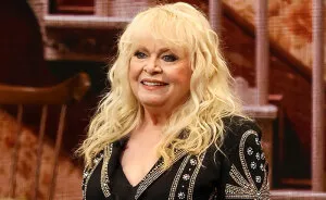 People Blast Sally Struthers After She Speaks Ill Of Late Betty White: "Looking For Attention"