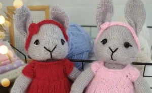 A Perfect Little Project For Easter: My Knitting Pattern Bunnies (6 Pics)