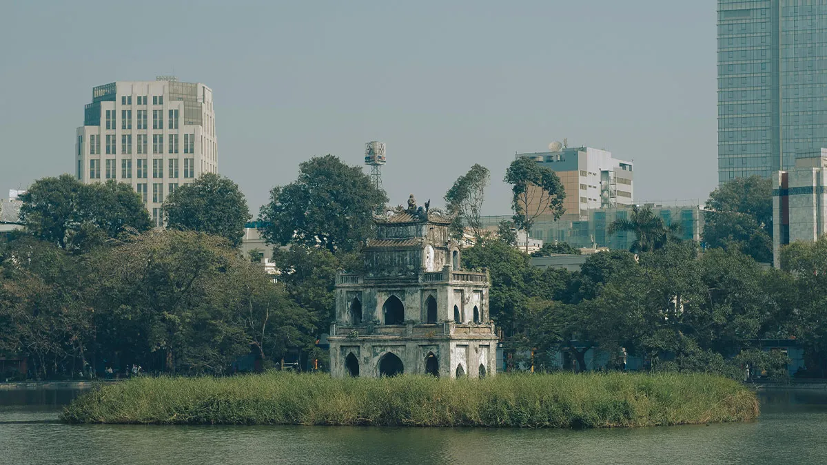 34 Travelers Say These Are The Most Overrated And Underrated Places They Have Been To