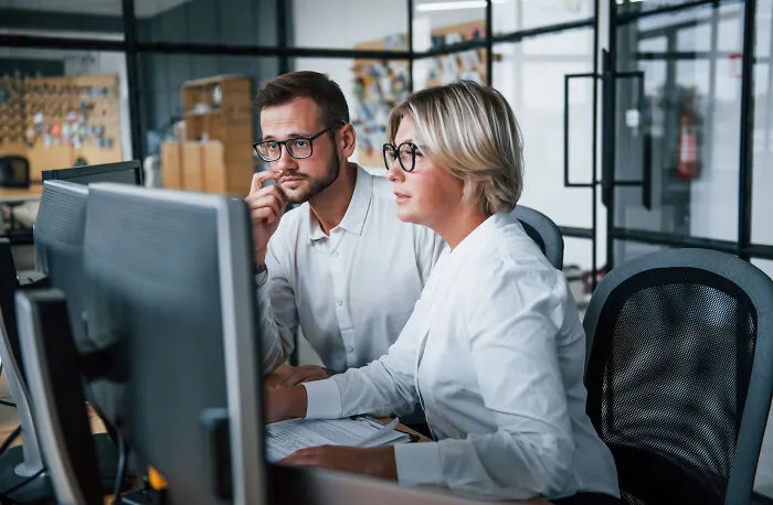 "Fraud Analyst": 27 Incredible Work From Home Jobs That Pay Over $30 Per Hour