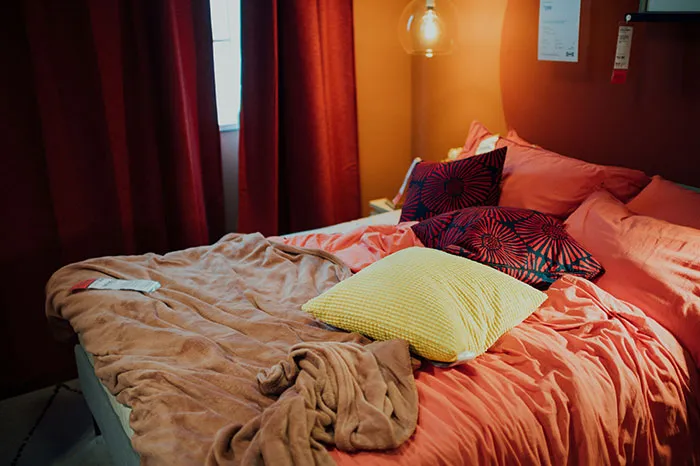 “Showers Only”: 30 Netizens Share Their Personal Unwritten Hotel Stay Rules