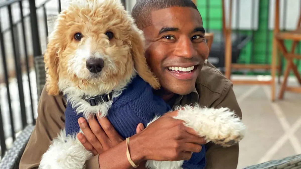 This UPS Driver's 21 New Photos With Pets Are The Dose Of Wholesome Content You Need