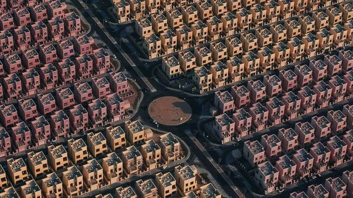 30 Examples Of ‘Urban Hell’ That Don’t Look Real But Sadly Are (Worst Of All Time)