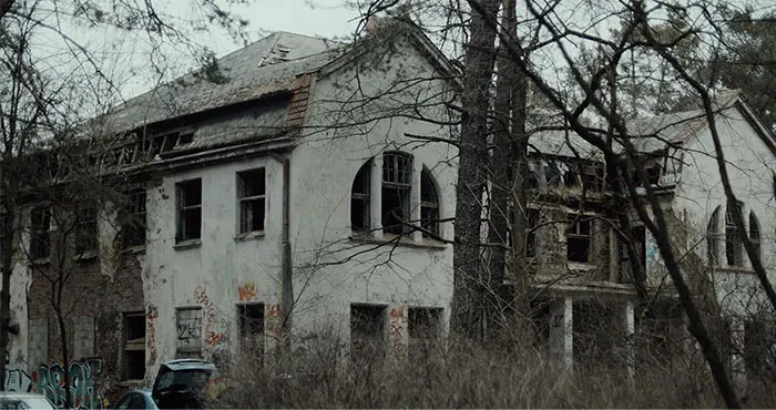 30 Urban Legends That Were Real All Along