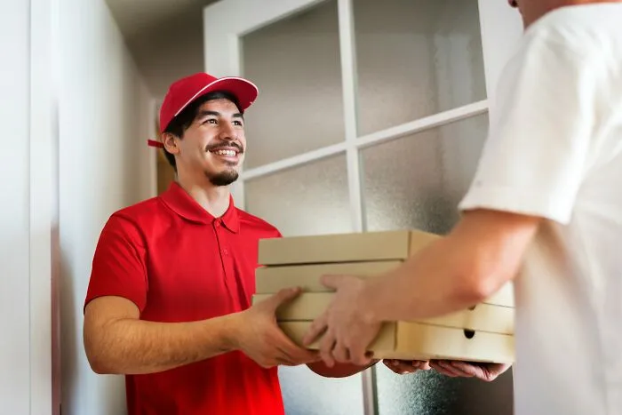 50 Times Deliveries Went Off The Rails In The Most Embarrassing Ways