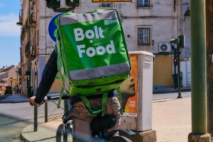 50 Times Deliveries Went Off The Rails In The Most Embarrassing Ways