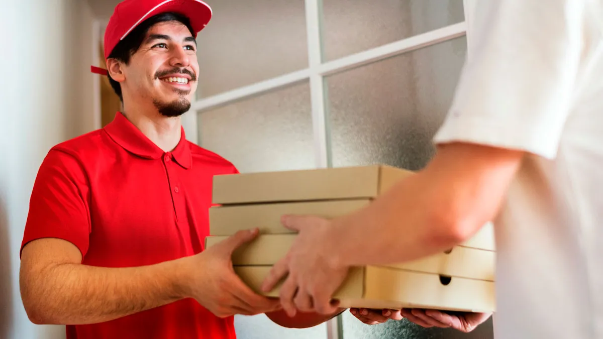 50 Times Deliveries Went Off The Rails In The Most Embarrassing Ways