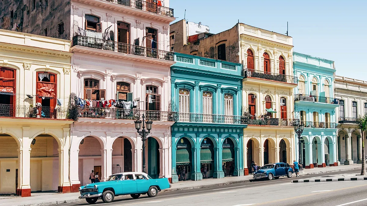 32 People Share Shocking Reasons They'd Never Want To Travel To These Countries Again 