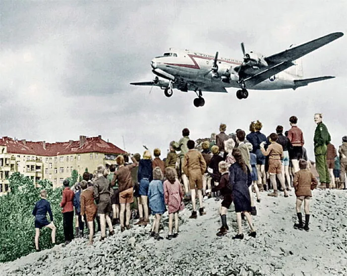 30 Moments In History That Got Ghosted By Humanity
