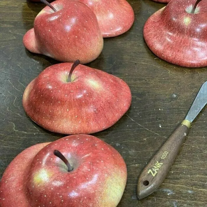 30 Absurd Images That Might Leave You Wondering What’s Going On (New Pics)