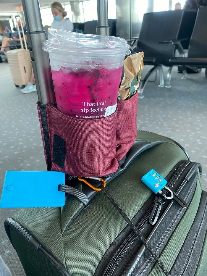 Travel Just Got A Whole Lot Less Spill-Y With The <a Style="Display:inline;" Href="Https://Www.amazon.com/Riemot-Luggage-Travel-Holder-Drink/Dp/B086v61thr?ie=utf8&th=1&linkcode=ll1&tag=bpwoodpecker-20&linkid=05db1b9a467691d692fee0584cda6431&language=en_us&ref_=as_li_ss_tl" Target="_blank"><span Style="Font: Inherit; Color: #d74b1f;"> Cup Holder For Luggage </Span>! This Genius Gadget Keeps Your Coffee (Or Wine, No Judgment) Safely In Place, So You Can Roll Through The Airport Like A Boss