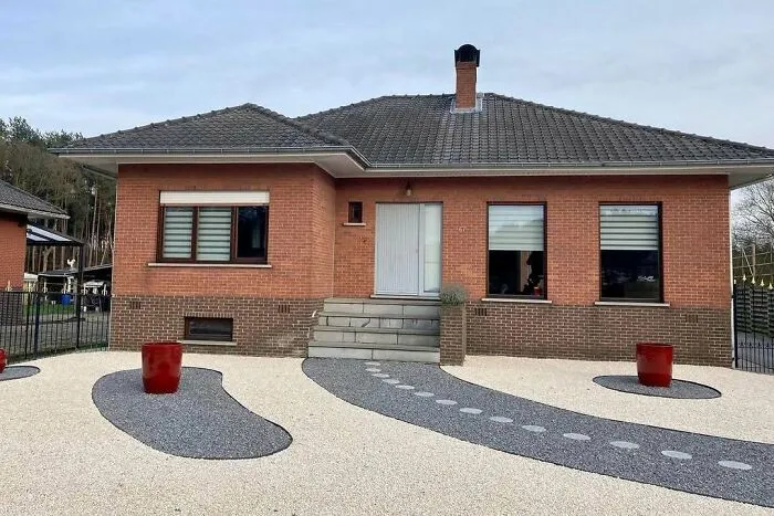 🎵 Our Street In The Middle Of Our House 🎵