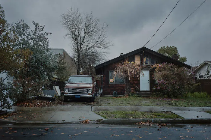 “Fading”: The Quiet Poetry Of Suburban Disconnection By Mischa Lluch (20 Pics)