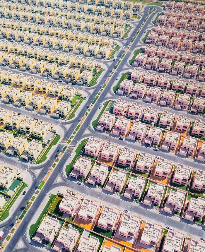 2nd Place, Architecture: Suburban Dystopia By Florian Kriechbaumer, UAE