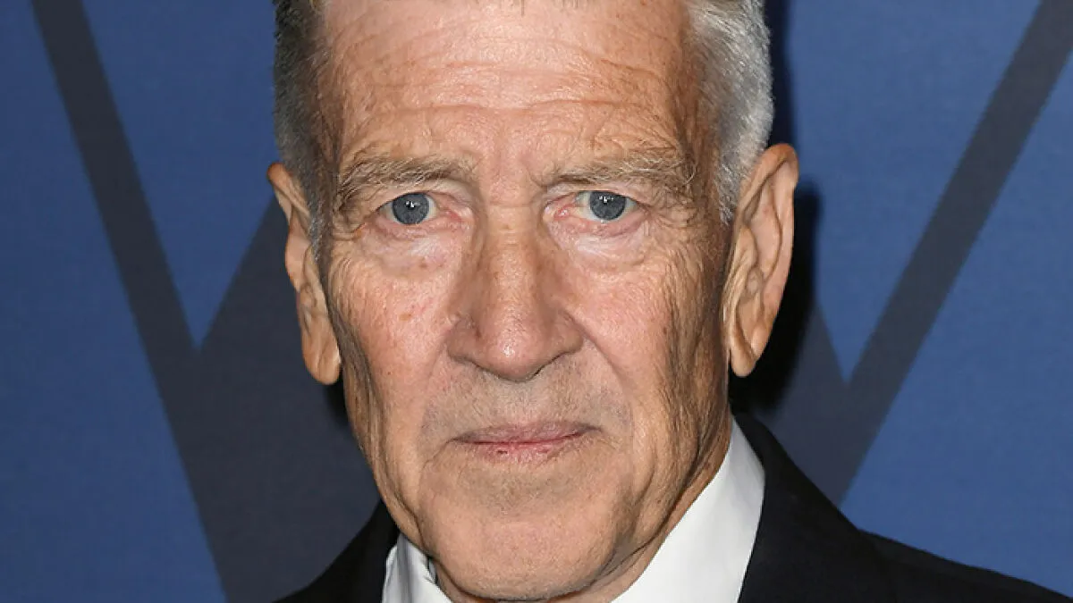 Fans Mourn 'Twin Peaks' Director David Lynch After His Passing At 78: "It's A Beautiful Day"