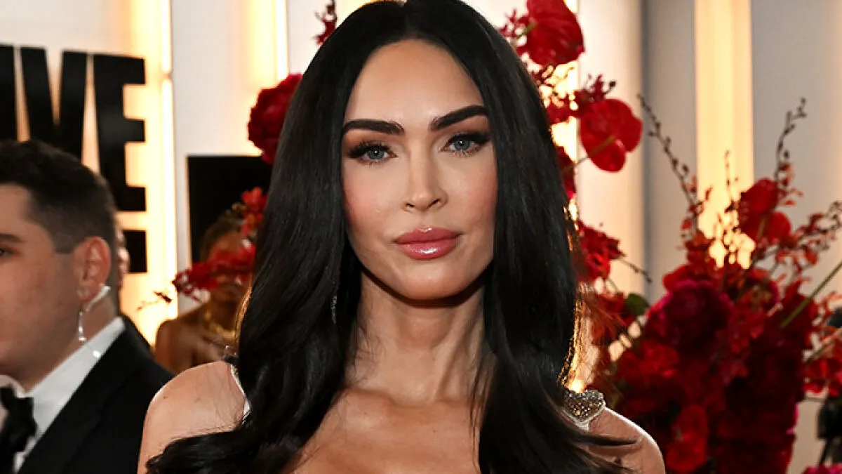 "Hope She's Getting Help": Megan Fox's "Concerning" Poetry Goes Viral