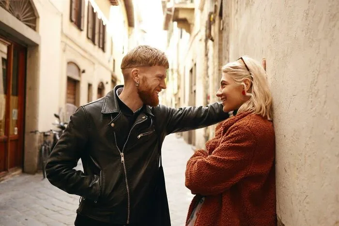 36 Non-Toxic Ways To Spot A Guy Who’s Completely Secure In His Masculinity