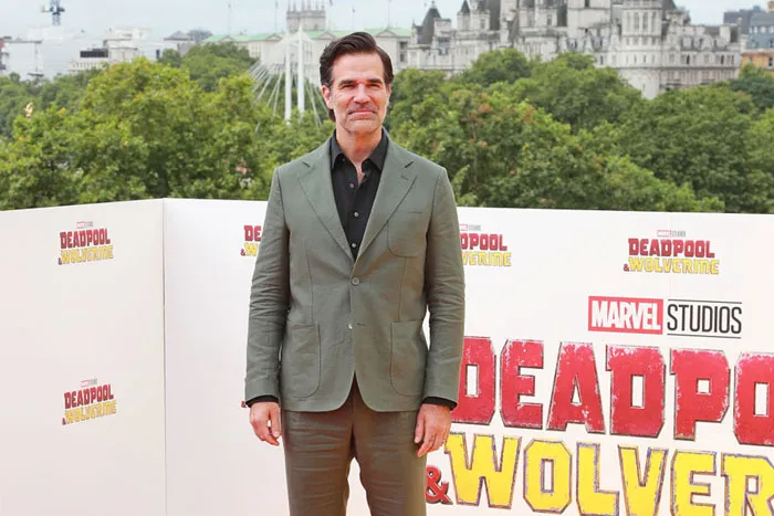 Rob Delaney as Peter