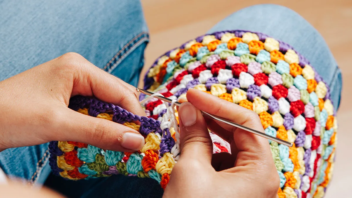"I Was Honestly Dumbfounded": Person Takes Back Crocheted Blanket After SIL’s Remarks