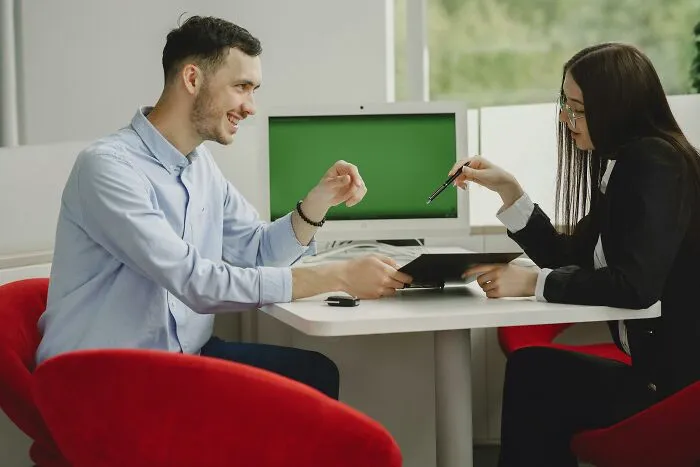 26 Things People Think Are Stupid Despite Them Being Signs Of High Intelligence