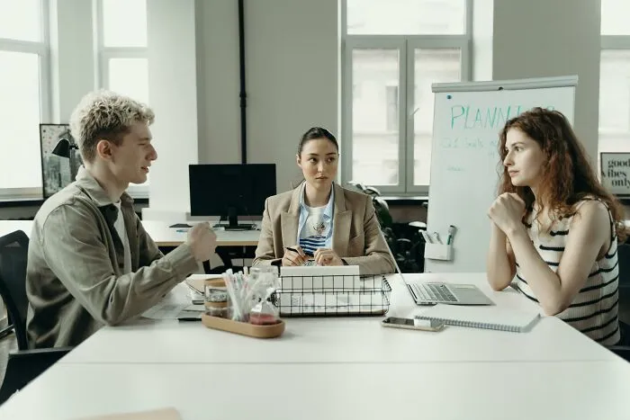 26 Things People Think Are Stupid Despite Them Being Signs Of High Intelligence