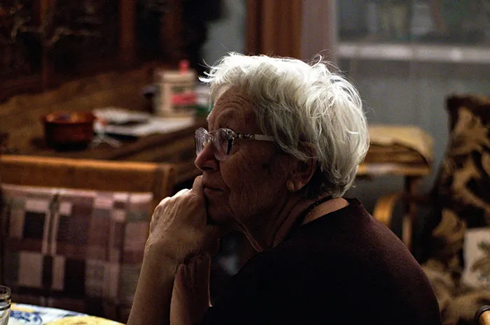 “Now That I'm Older I Very Much Regret It”: 30 Life Lessons That People Regret Learning Too Late