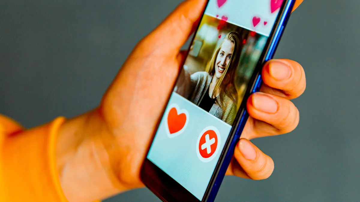 40 Unhinged Messages From Dating Apps That Are Pure Chaos