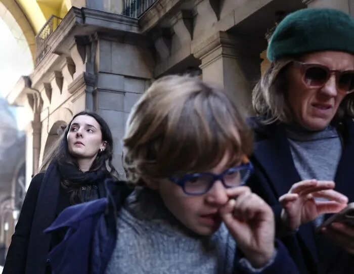 40 Cautivadoras fotos callejeras seleccionadas por «Pure Street Photography»