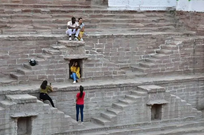 40 Cautivadoras fotos callejeras seleccionadas por «Pure Street Photography»