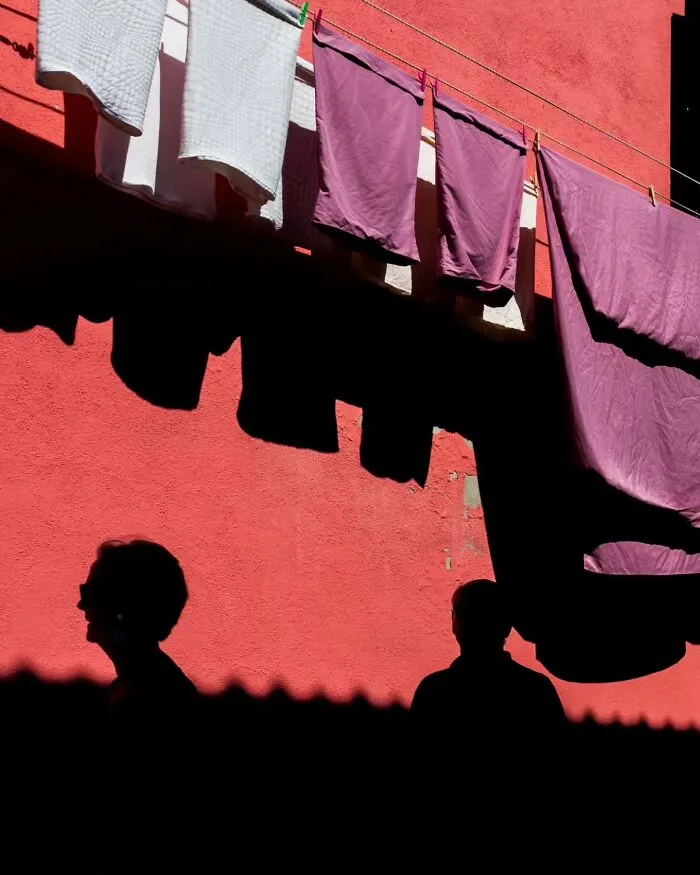 40 Cautivadoras fotos callejeras seleccionadas por «Pure Street Photography»