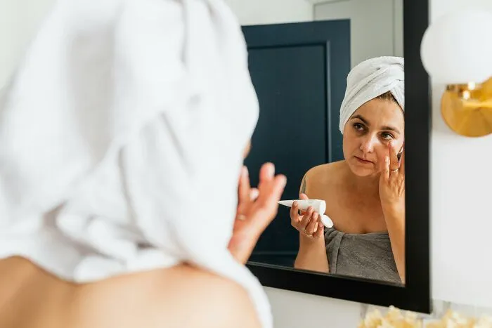 34 People Online Expose The Biggest Lies Companies Tell In Their Advertising With No Consequences