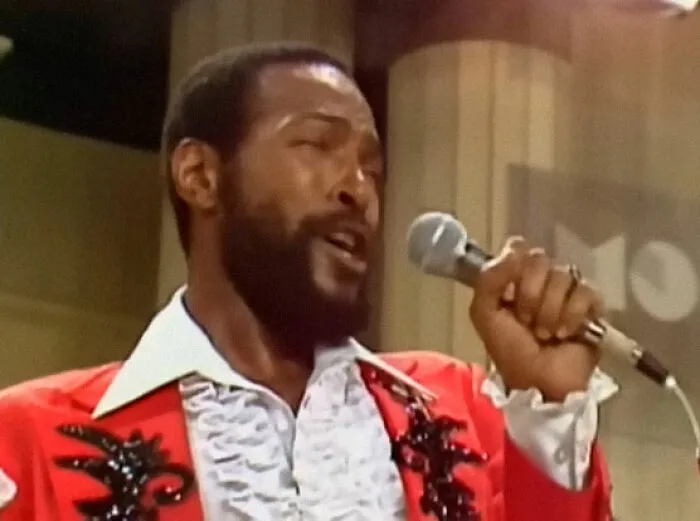 30 Tragic Celebrity Deaths That Still Haunt Fans