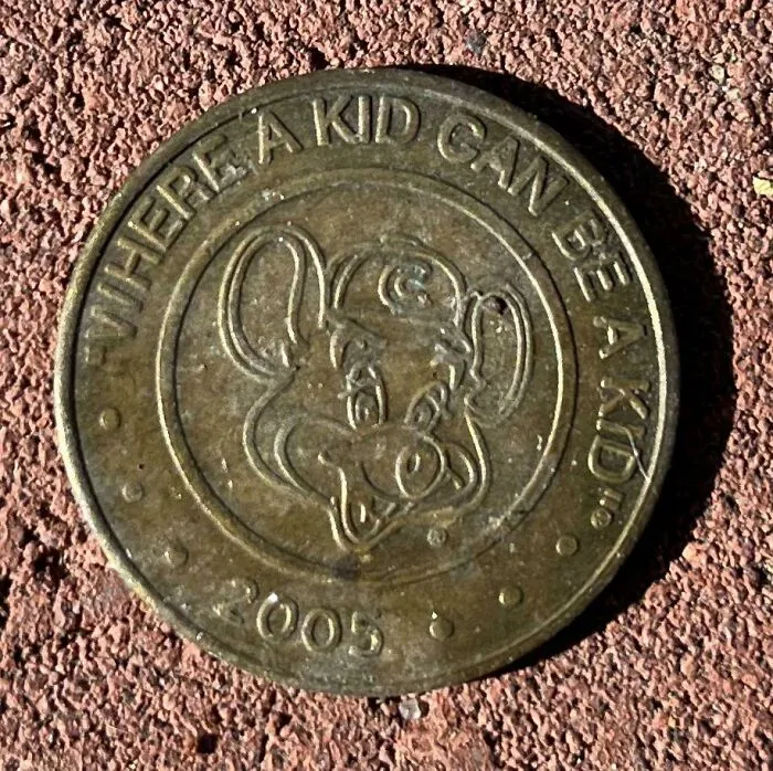 Chuck E Cheese Token Coin From 2005
