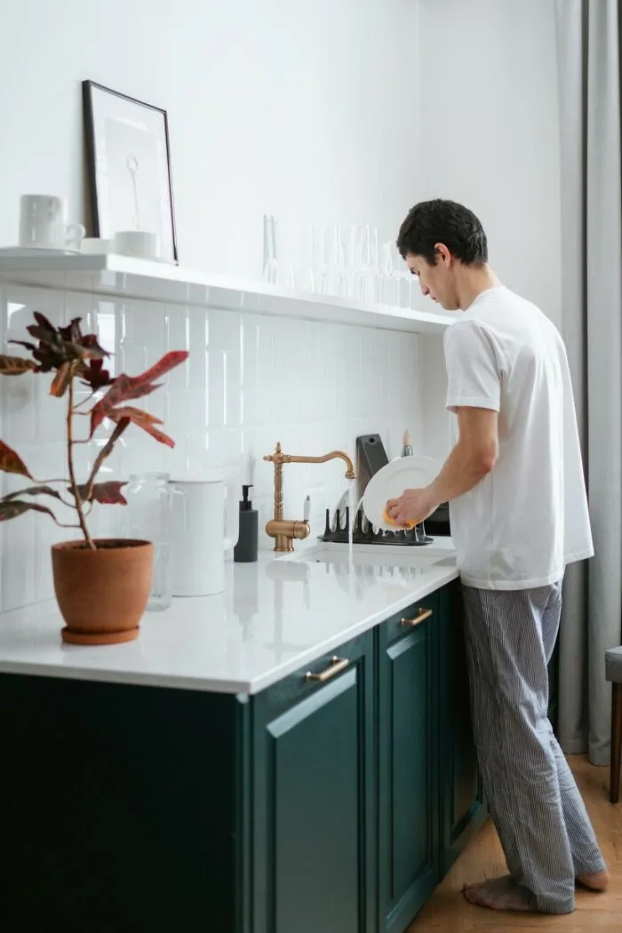 50 Non-Sexual Traits And Habits That Women Find Incredibly Attractive In Men