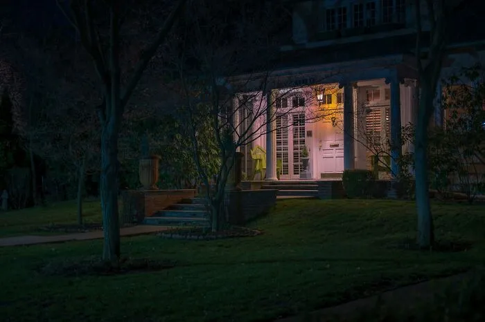21 People Who Survived A Haunted House And Went Online To Tell Their Stories