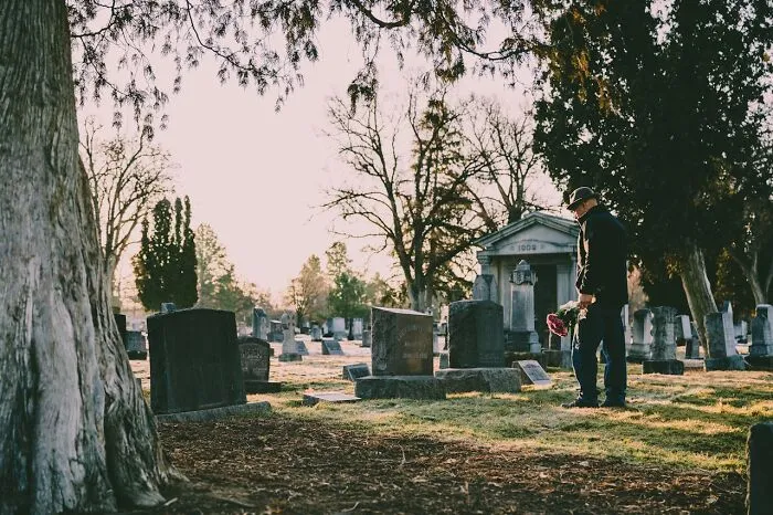 35 Posts Calling Out Social Norms That Should No Longer Be Accepted