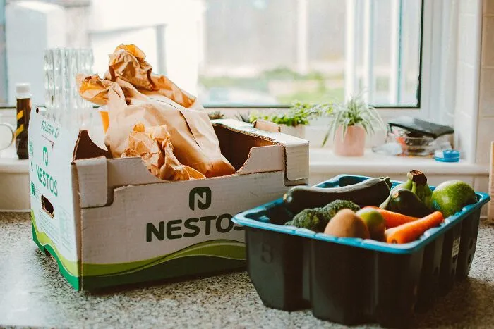 "Cutting Out Amazon Prime": 34 Folks Reveal Frugal Hacks They Plan to Implement In 2025