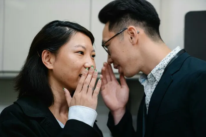 People Are Convinced That Those Who Do These 41 Things Are Not Mature