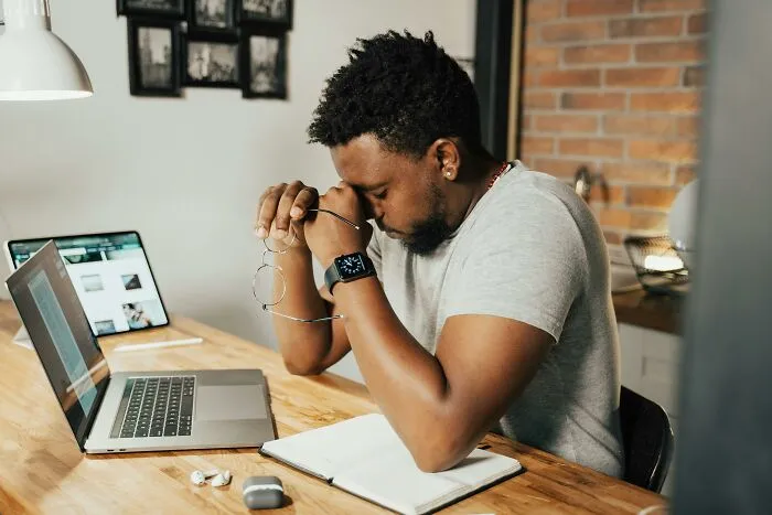 "I Have 30 Email Addresses": 26 Slightly Unethical Life Hacks That Just Seem To Work