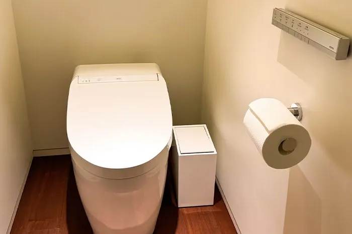 37 Women Share What Things Spotted In A Man's Apartment Were Instant Turn-Offs