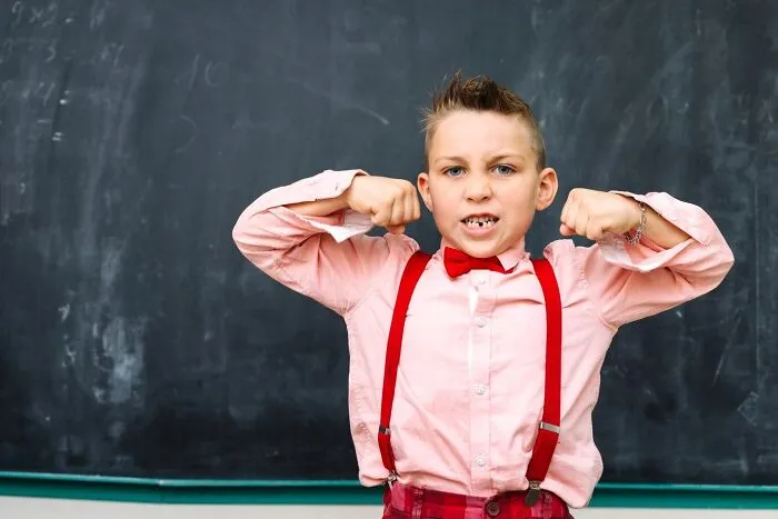 24 Ridiculous, Sad, And Even Creepy Stories Of What Made The “Weird Kid” In School So Weird