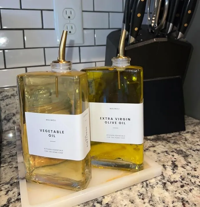 Ditch The Bulky Bottles For These Sleek <a Style="Display:inline;" Href="Https://Www.amazon.com/Molimoli-Oil-Dispenser-Bottle-Automatic/Dp/B0bcnx6wsm?ie=utf8&th=1&linkcode=ll1&tag=bpscorpion-20&linkid=e977799798c3201f26364a18d0dc9def&language=en_us&ref_=as_li_ss_tl" Target="_blank"> <span Style="Font: Inherit; Color: #d74b1f;"> Glass Olive Oil Dispensers</Span>, A Practical Solution For Drizzling Like A Pro And Bring A Touch Of Culinary Chic Right To Your Countertop