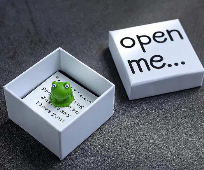 At The Top Of The "Unexpected Gifts" List Is This <a Style="Display:inline;" Href=" Https://Www.amazon.com/Boyfriend-Girlfriend-Keepsake-Matchbox-Valentines/Dp/B0d3dwfg52?dib=eyj2ijoimsj9.wyynoet5xe1au1ilrs93dzllorcyqjbtu8lignbi3he-Hb55spqtjk4tloclodqg9s7twyeh8gxmozr8xd379rmhbewibbger7qk69v4e5b46a4dyk2hk36f0wfnh1mouupkj97pxn4e4lrsm_-Qe5-I1xarilmcg2spen7totwlff92ln9untigclwplk3tg-Fx7vvhw6ah568pdkc1gqftssznvx-Yrn1nbybppxy1khxqdm_qdhjxao5vasdck2455natr4dl-Kjlk4kdcbompsy2nokvd6kdtqynzvrx2xucxvytgxx27kgxvona24fd4s2ynw5fprvk8xwif8dm2ovjszus2hxj8dac8qrcpt6axhmvdmnx0wbj7znvnkrjnqlka1sfivl_ytgnekvmer9nhmxxkk8ovvd5_c1zkkvk3f3ys7vvpbj10sbq.09gb0musqfineh8odd6a2jyrndi1f4r__5jobbuh8vq&dib_tag=se&qid=1738911947&refinements=p_36%3a2661612011&s=handmade&sr=8-30&linkcode=ll1&tag=bpsalmon-20&linkid=d456cdeb2acb0846b1fc0c244e1394e3&language=en_us&ref_=as_li_ss_tl" Target="_blank"><span Style="Font: Inherit; Color: #d74b1f;"> Tiny Keepsake Frog </Span>! This Adorable Little Amphibian Is Sure To Bring A Smile To Their Face And Serve As A Sweet Reminder Of Your Love And Appreciation