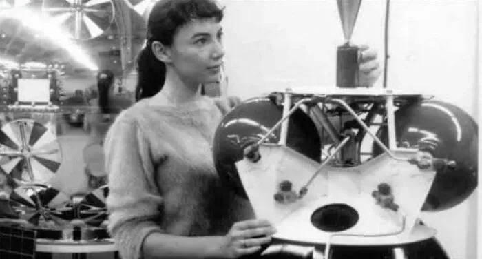 This Is Judith Love Cohen, She Helped Create The Abort-Guidance System Which Rescued The Apollo 13 Astronauts. Judith Went Into Labour And Took A Printout Of The Problem She Was Working On To The Hospital, Solved The Problem, Called Her Boss, And Then Gave Birth To Jack Black
